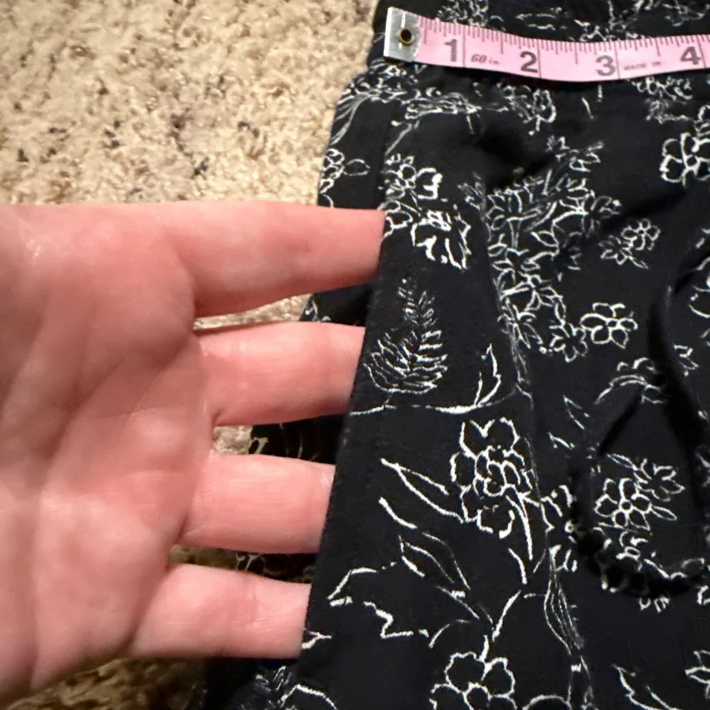 Women's J.Jill Wide Leg Pants XS Black White Floral - Picture 4 of 7